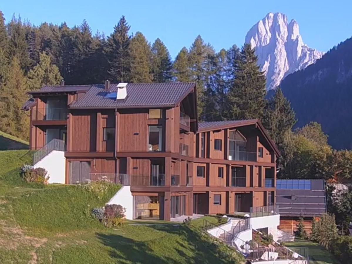 אורטיסיי Luxury Chalet P מראה חיצוני תמונה