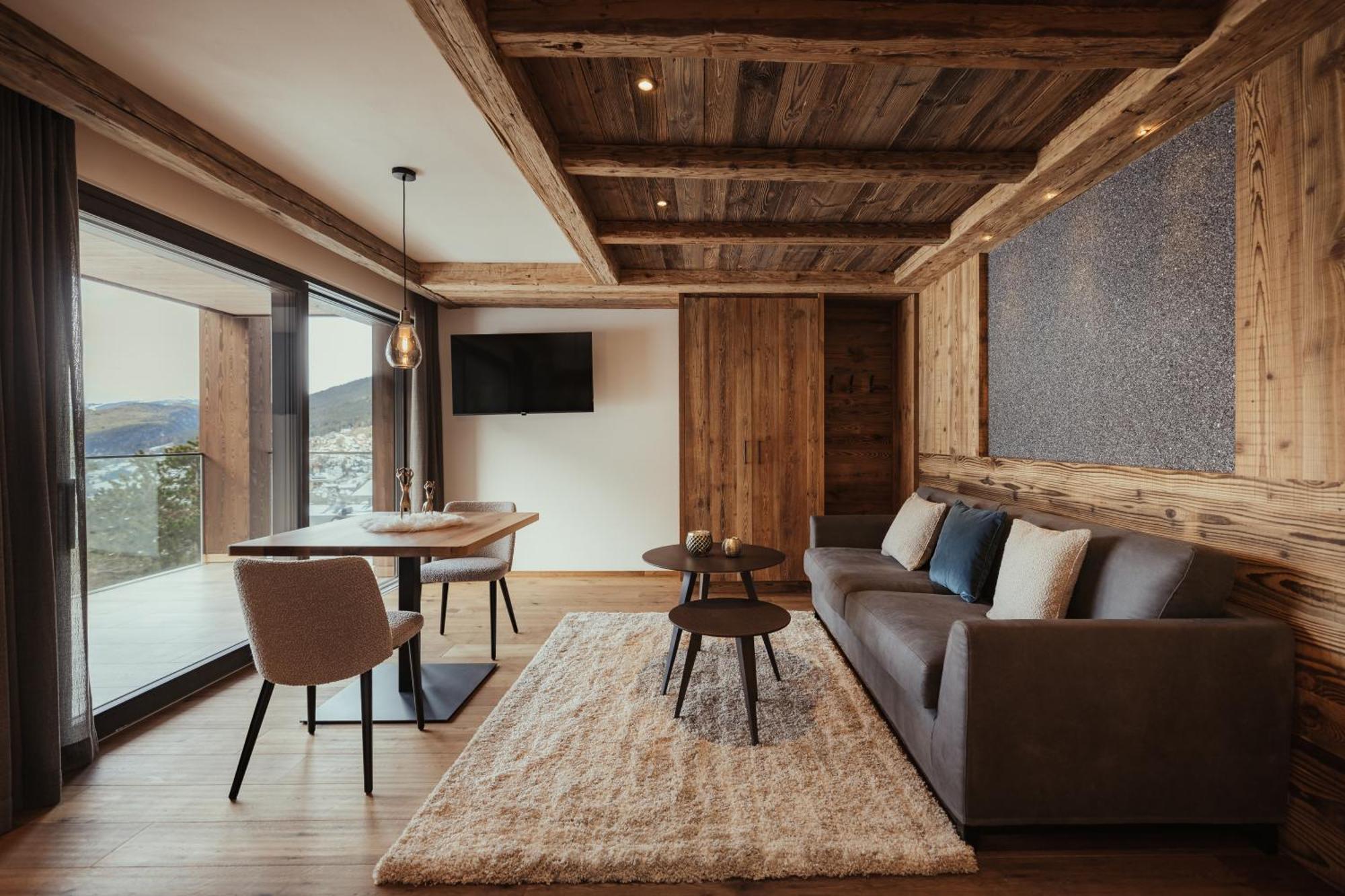 אורטיסיי Luxury Chalet P מראה חיצוני תמונה