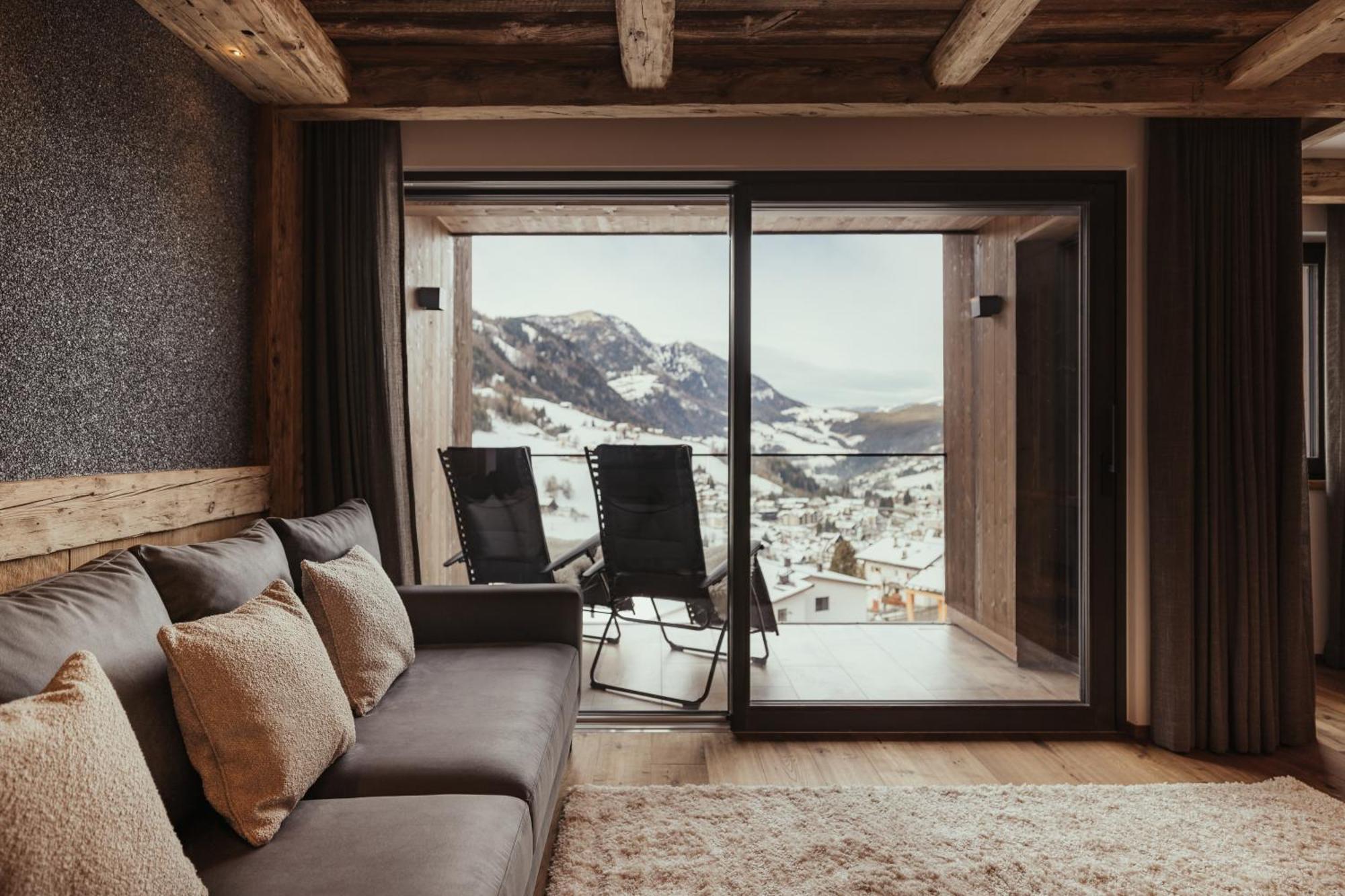 אורטיסיי Luxury Chalet P מראה חיצוני תמונה