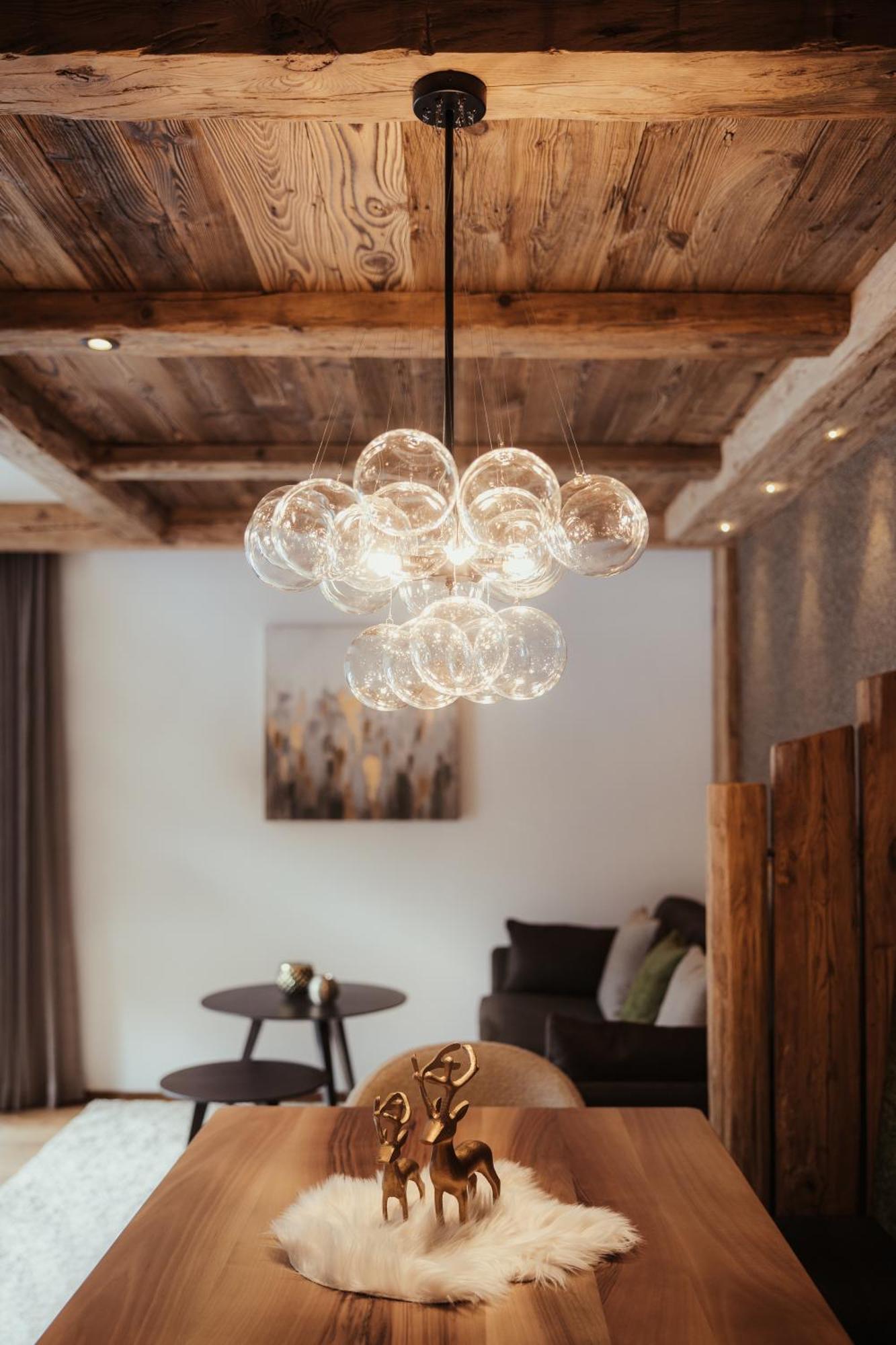 אורטיסיי Luxury Chalet P מראה חיצוני תמונה